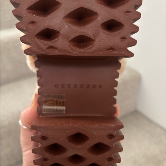 4CCCCEES leather pila puffy feeled lined sandals - Picture 9 of 9